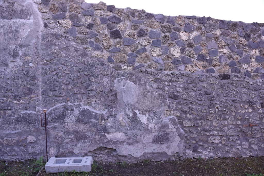 I.4.25 Pompeii. October 2019. Lower Peristyle 32, continuation of south wall from south-east corner.
Foto Tobias Busen, ERC Grant 681269 D�COR.
