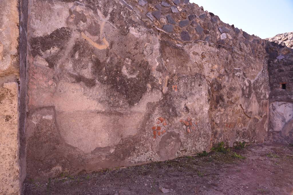 I.4.25 Pompeii. October 2019. Room 37, looking towards south wall.
Foto Tobias Busen, ERC Grant 681269 D�COR.
