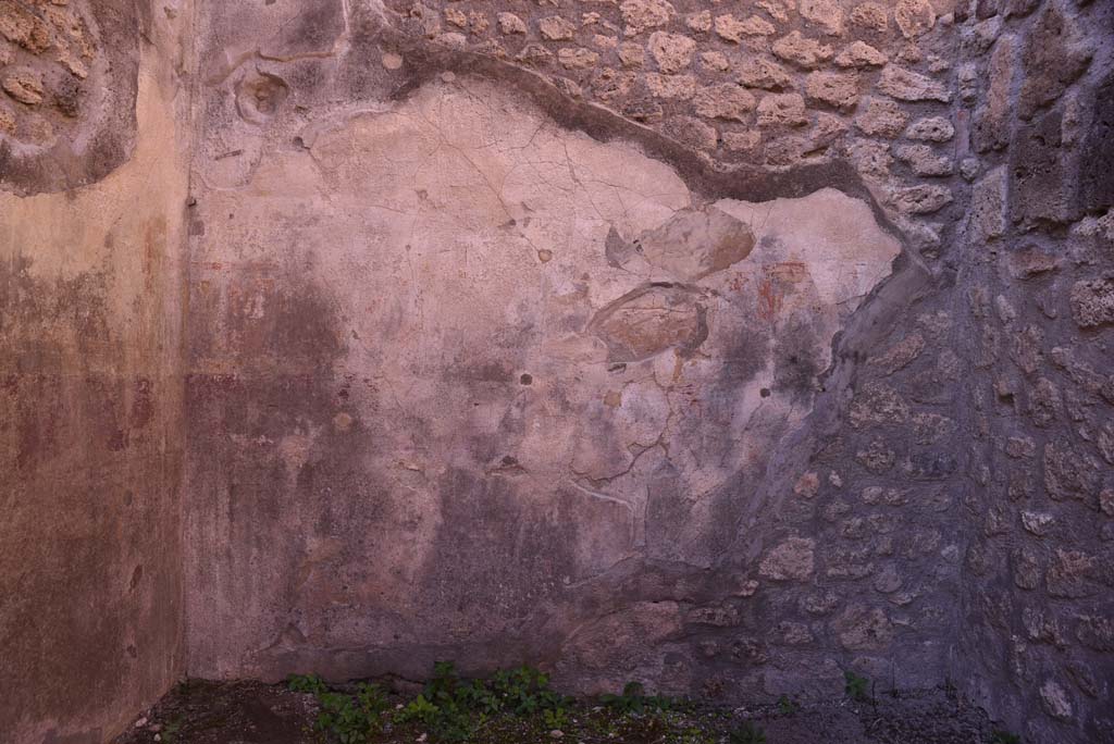 I.4.25 Pompeii. October 2019. Room 36, detail of west wall of cubiculum.
Foto Tobias Busen, ERC Grant 681269 D�COR.
