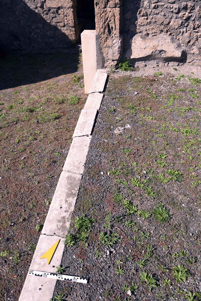 I.4.25/1.4.5 Pompeii. October 2019. Tablinum 14, looking north along west side.
Foto Tobias Busen, ERC Grant 681269 DÉCOR.