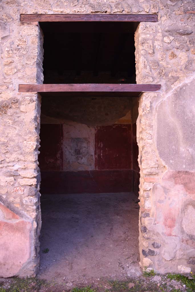 I.4.25 Pompeii. October 2019. Doorway to room 23, in east wall of room 21.
Foto Tobias Busen, ERC Grant 681269 D�COR.
