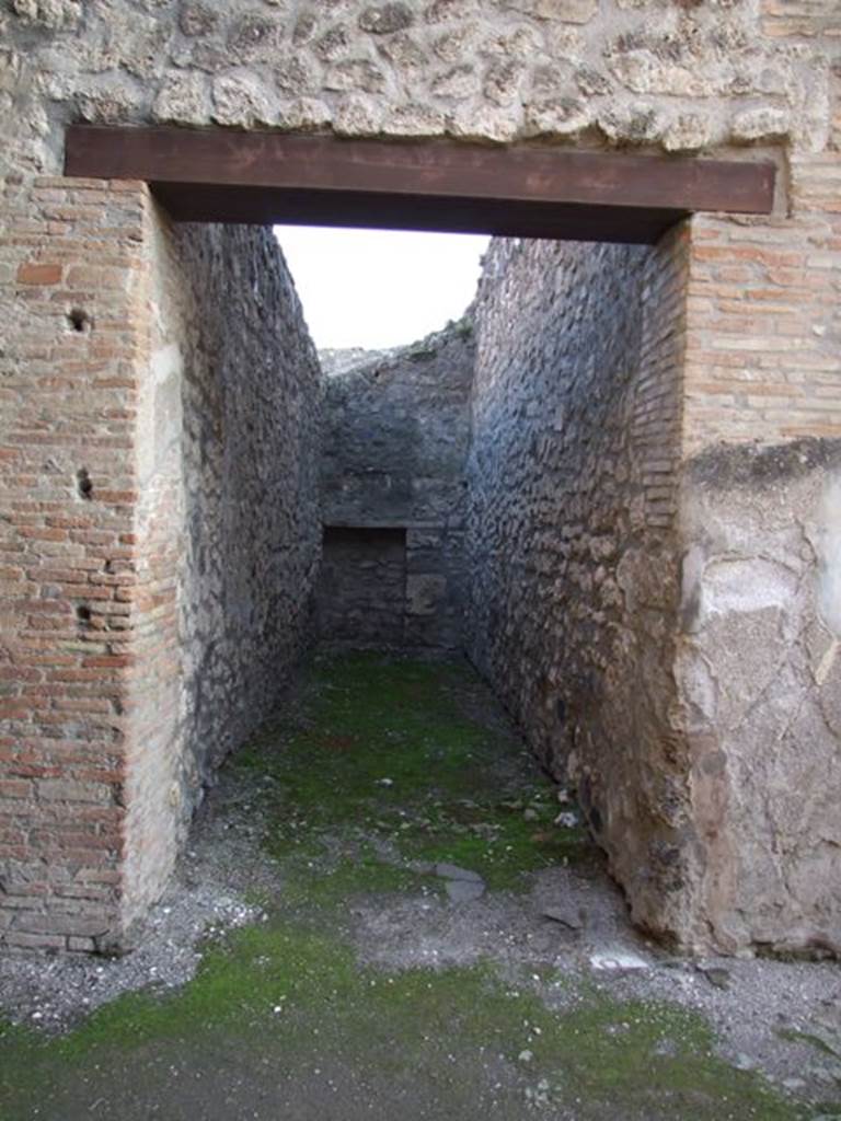 I.4.25 Pompeii. December 2007. Room 25, corridor to servants� quarters with stables at I.4.28.