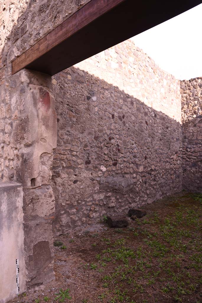 I.4.25 Pompeii. October 2019. Room 30, looking towards east wall.
Foto Tobias Busen, ERC Grant 681269 D�COR.
