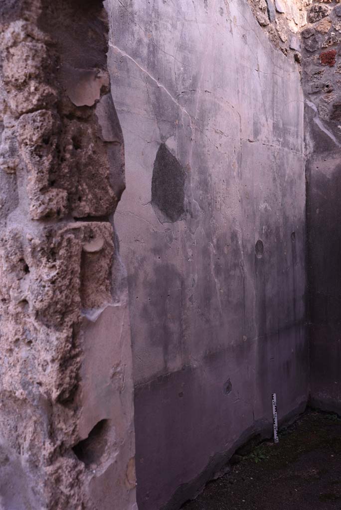 I.4.25 Pompeii. October 2019.
Unnumbered room next to room 30, (?room 66, cubiculum). Looking towards east wall. 
Foto Tobias Busen, ERC Grant 681269 D�COR.
