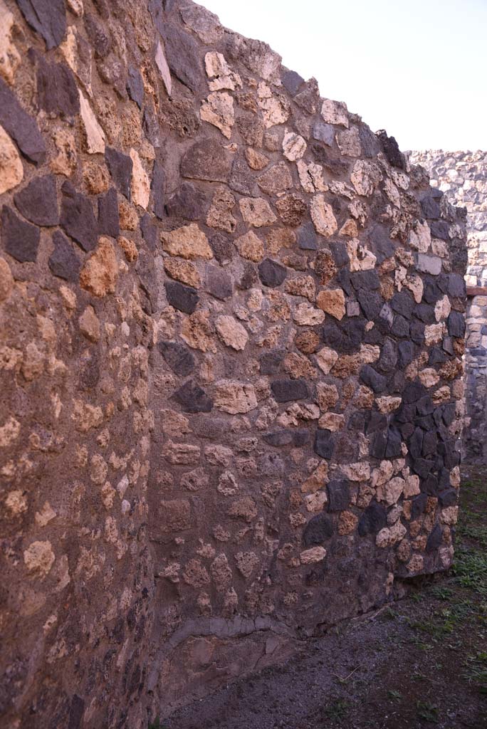 I.4.25/I.4.5 Pompeii. October 2019. 
Looking north along west wall in Corridor 13A or unnumbered corridor, towards rear of alcove from Caldarium.
Foto Tobias Busen, ERC Grant 681269 D�COR.
