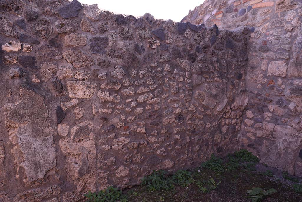 I.4.25/I.4.5 Pompeii. October 2019. Apodyterium 39, south wall, looking into south-west corner 
Foto Tobias Busen, ERC Grant 681269 D�COR.

