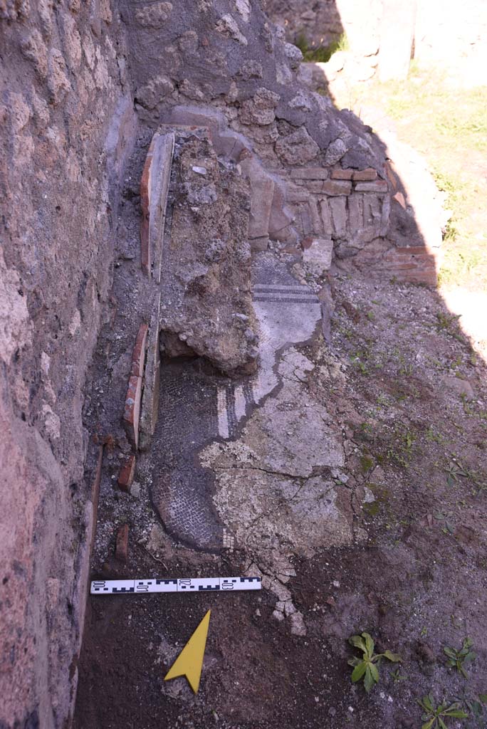 I.4.25/I.4.5 Pompeii. October 2019. Calidarium 41, detail from north-west corner.
Foto Tobias Busen, ERC Grant 681269 D�COR.
