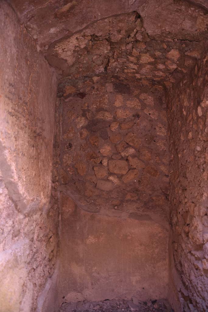 I.4.25/I.4.5 Pompeii. October 2019. Unnumbered corridor/room, south wall of second vaulted area.
Foto Tobias Busen, ERC Grant 681269 D�COR.
