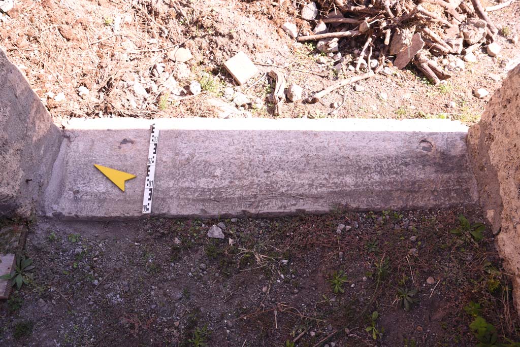 I.4.25/I.4.5 Pompeii. October 2019. Atriolo 43, looking east to doorway threshold, onto Middle Peristyle 17. 
Foto Tobias Busen, ERC Grant 681269 D�COR.
