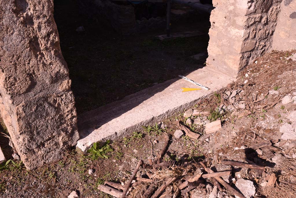 I.4.25/I.4.5 Pompeii. October 2019. Middle Peristyle 17, doorway into Atriolo 43, looking north-west.  
Foto Tobias Busen, ERC Grant 681269 D�COR.
I.4.25/I.4.5 Pompeii. October 2019. Middle Peristyle 17, doorway into Atriolo 43, looking north-west.  
Foto Tobias Busen, ERC Grant 681269 D�COR.

