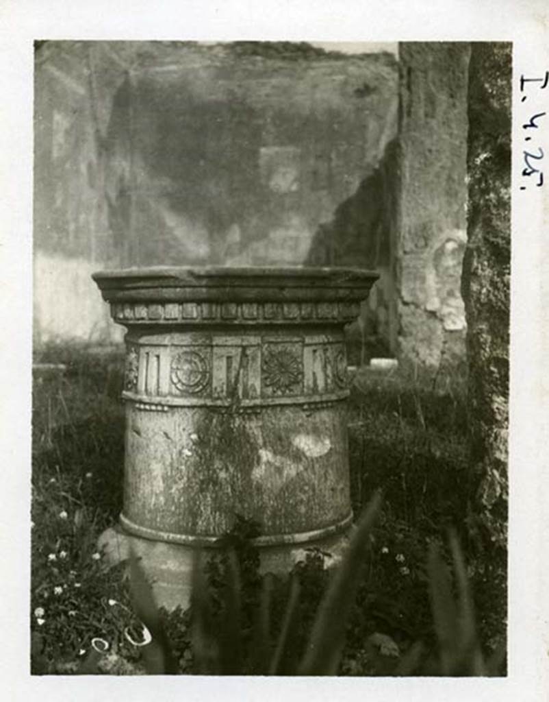 I.4.5/25 Pompeii. 1937-39. White marble cistern mouth. Photo courtesy of American Academy in Rome, Photographic Archive. Warsher collection no. 66.