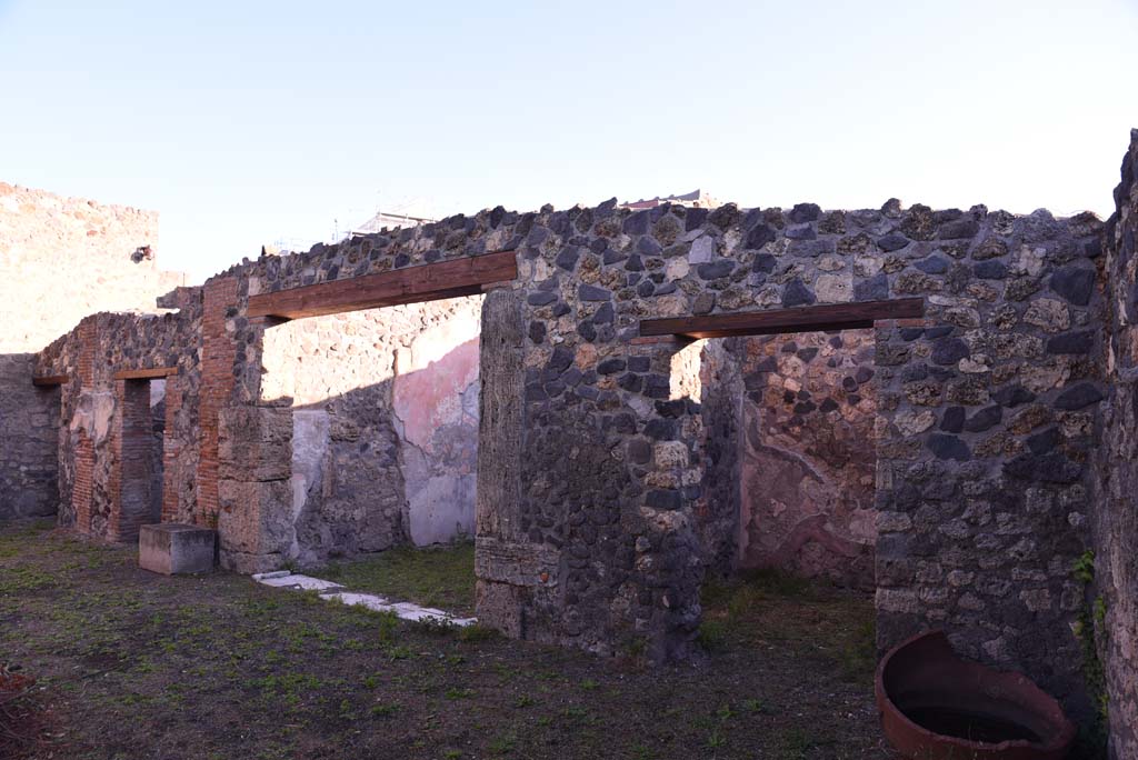 I.4.25 Pompeii. October 2019.
Upper peristyle 56, looking north along east portico from south-east corner, from outside room 59, on right.
Foto Tobias Busen, ERC Grant 681269 DÉCOR
