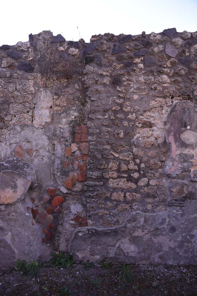 I.4.25 Pompeii. October 2019. Upper peristyle 56, continuation from south wall in south-east corner.
Foto Tobias Busen, ERC Grant 681269 DÉCOR