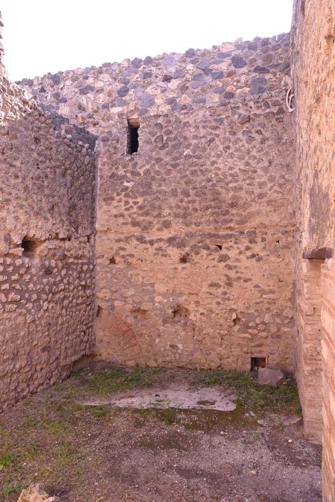 I.4.26 Pompeii. October 2019. 
Looking south across drying room, with doorway from shop-room, on right. 
Foto Tobias Busen, ERC Grant 681269 D�COR.
