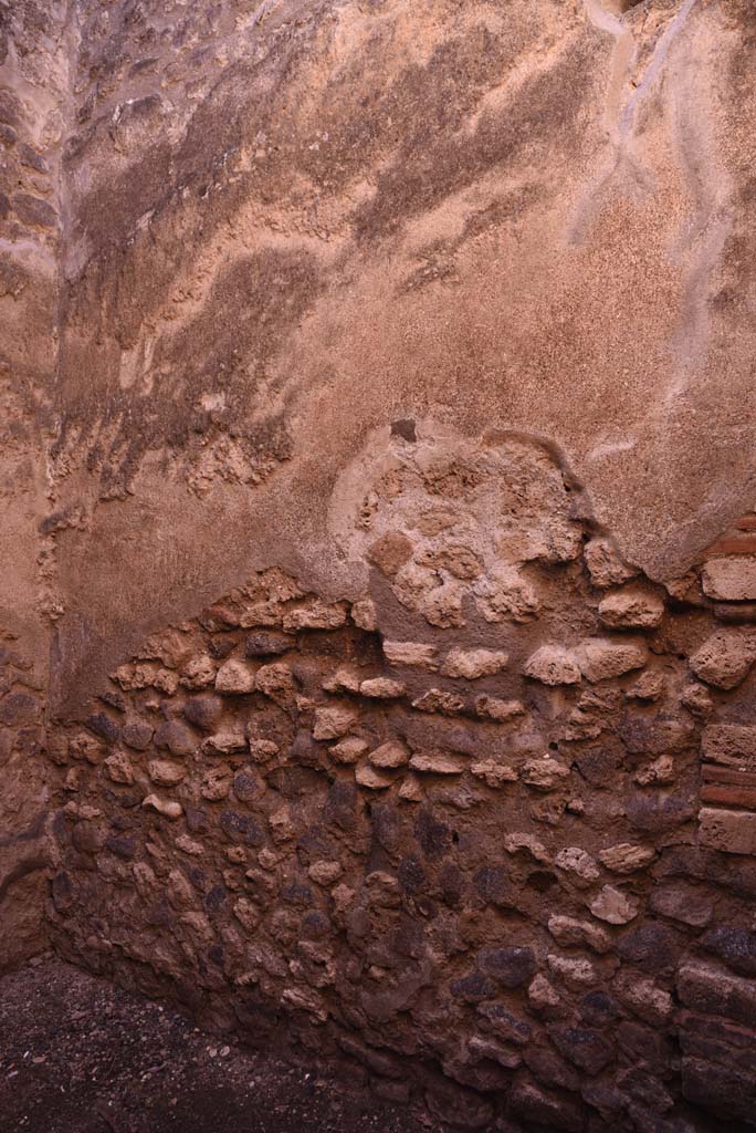 I.4.27 Pompeii. October 2019. West wall at south end.
Foto Tobias Busen, ERC Grant 681269 D�COR.
