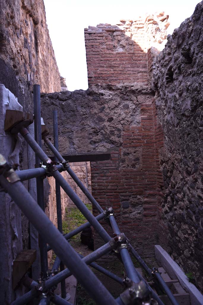 I.4.28 Pompeii. October 2019. Room 65, upper north wall.
Foto Tobias Busen, ERC Grant 681269 D�COR.


