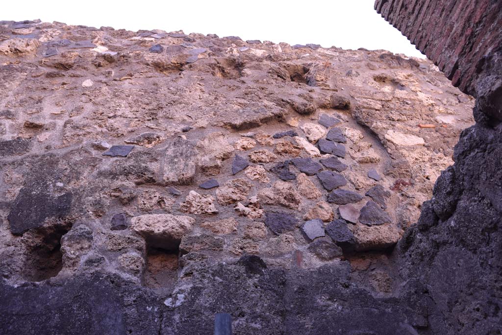 I.4.28 Pompeii. October 2019. Room 65, upper west wall at north end.
Foto Tobias Busen, ERC Grant 681269 D�COR.
