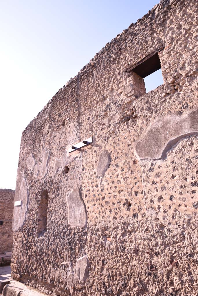 I.4.28 Pompeii. October 2019. 
Looking towards exterior side wall in Vicolo del Citarista at south end near junction with Vicolo del Menandro.
Foto Tobias Busen, ERC Grant 681269 D�COR.
