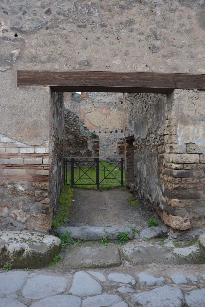 I.4.28 Pompeii. March 2018. Looking north towards entrance doorway.   
Foto Tobias Busen, ERC Grant 681269 D�COR.
