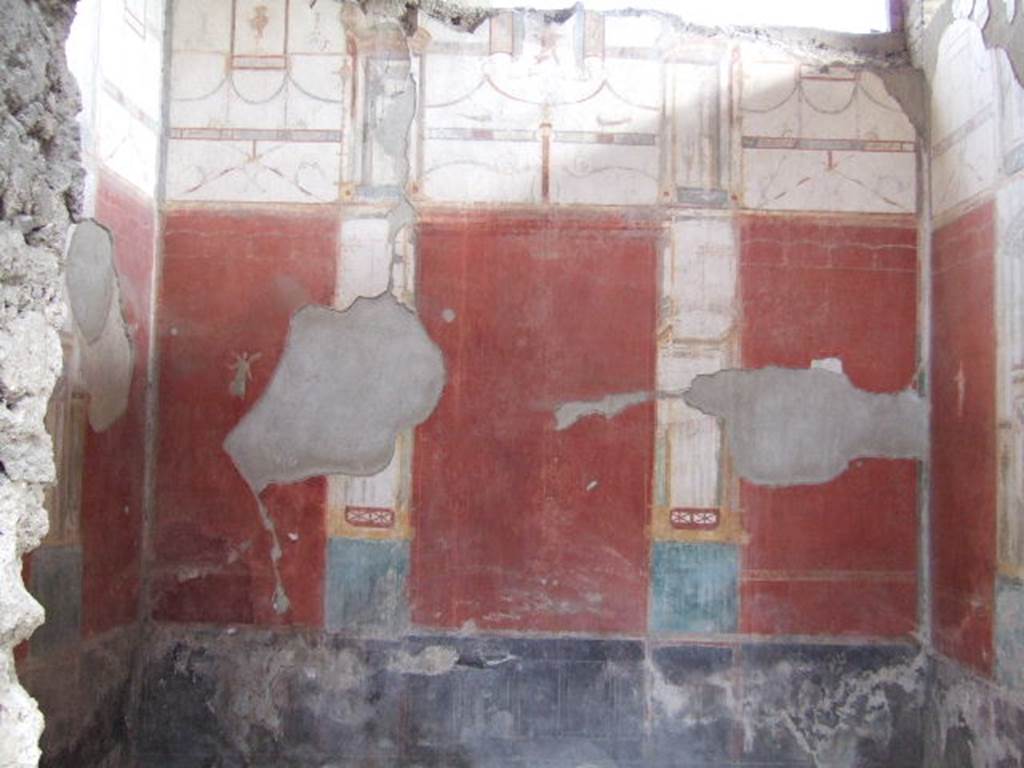 I.6.4 Pompeii. December 2005. Room 5, East wall