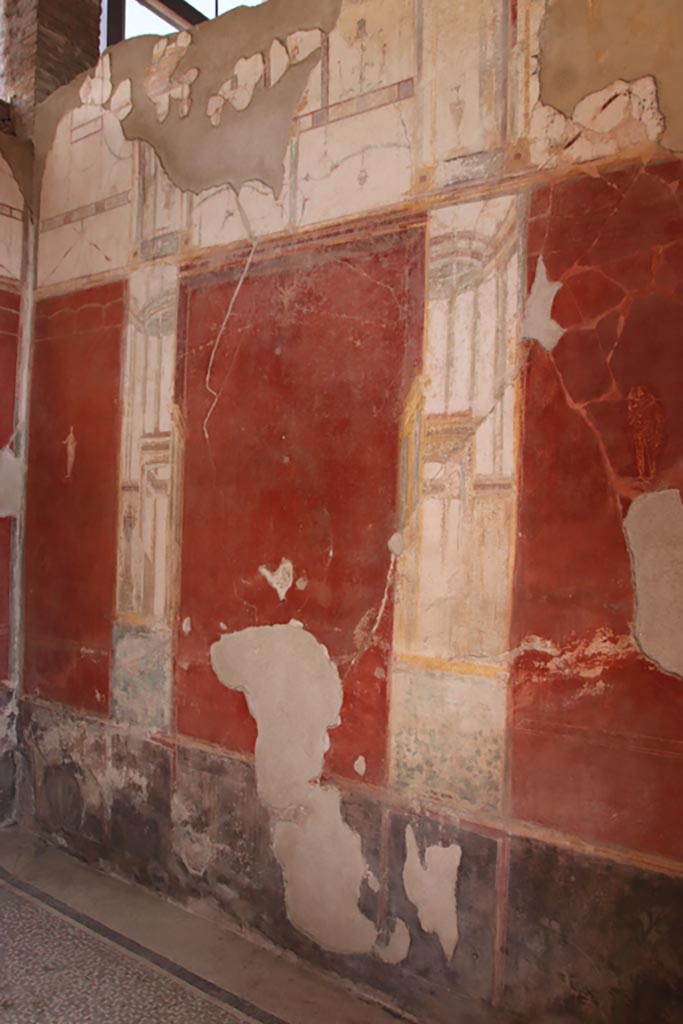 I.6.4 Pompeii. October 2022. Room 5, south wall. Photo courtesy of Klaus Heese.