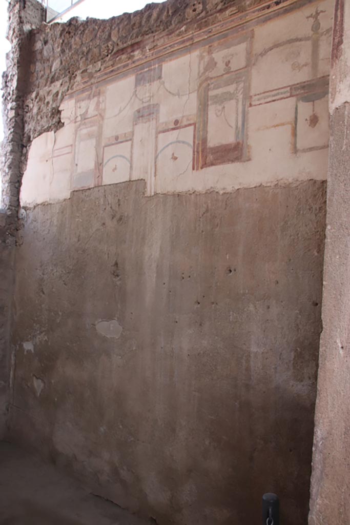 I.6.4 Pompeii. October 2022. Room 6, looking east along south wall. Photo courtesy of Klaus Heese.