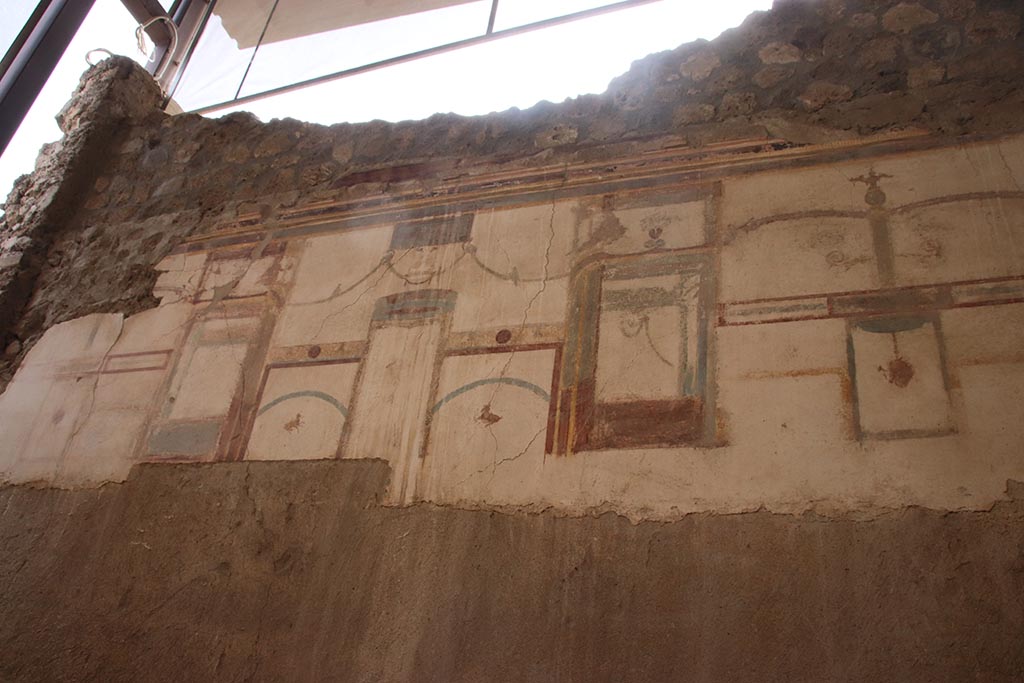 I.6.4 Pompeii. October 2022. Room 6, upper south wall. Photo courtesy of Klaus Heese.