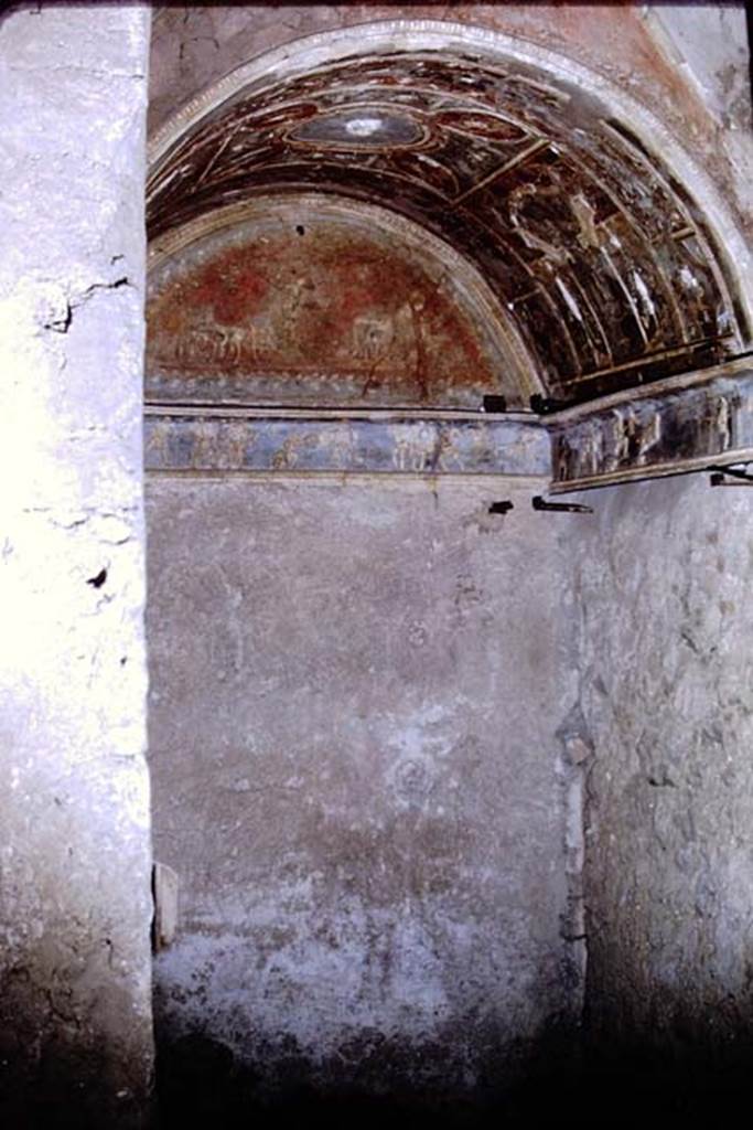 I.6.4 Pompeii, 1968. Looking towards south-west corner. Photo by Stanley A. Jashemski.
Source: The Wilhelmina and Stanley A. Jashemski archive in the University of Maryland Library, Special Collections (See collection page) and made available under the Creative Commons Attribution-Non Commercial License v.4. See Licence and use details.
J68f0592