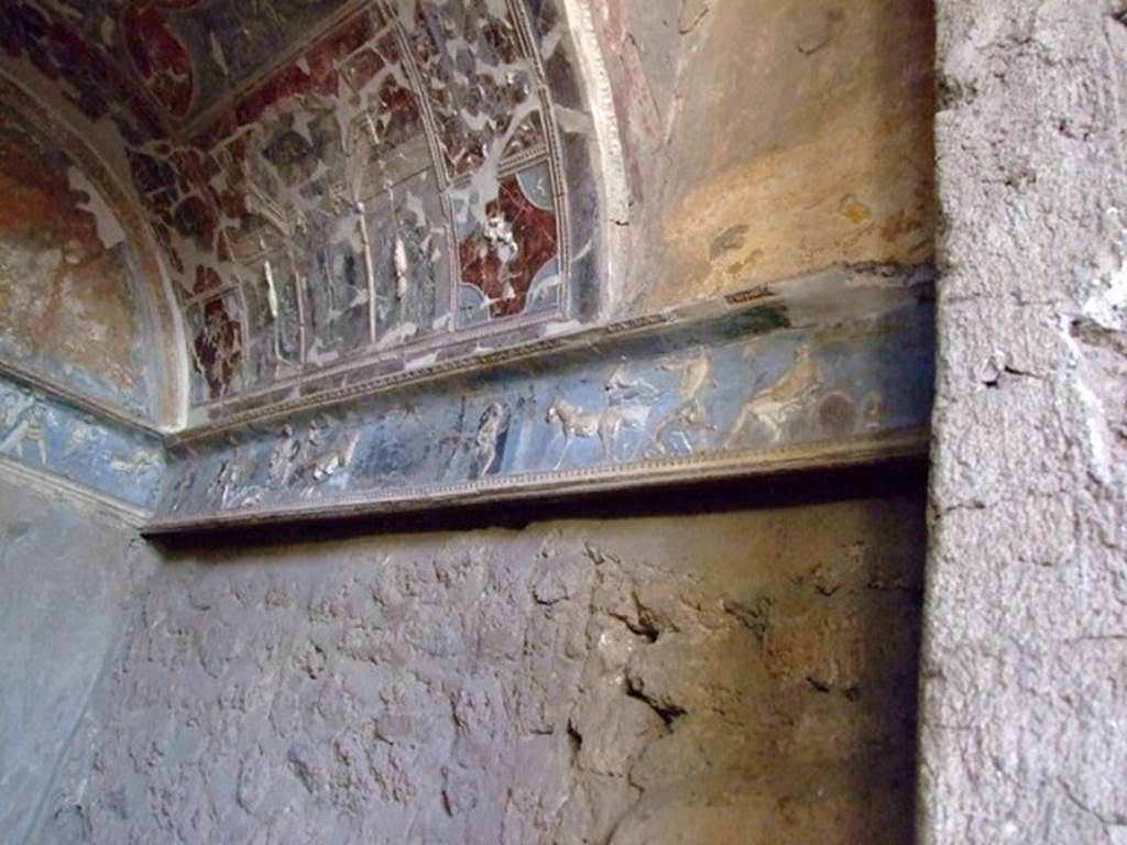 I.6.4 Pompeii. March 2009. Room 16, Sacellum. West side. Frieze showing scenes from the Iliad.