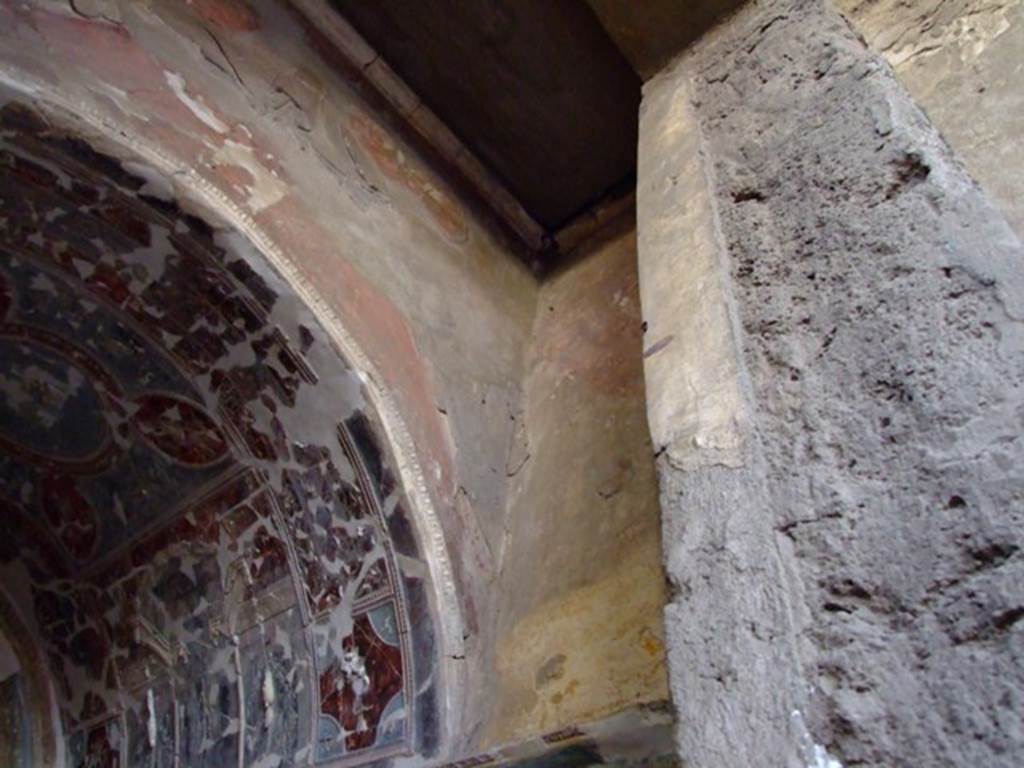 I.6.4 Pompeii. March 2009. Room 16, Sacellum. Outer west side.