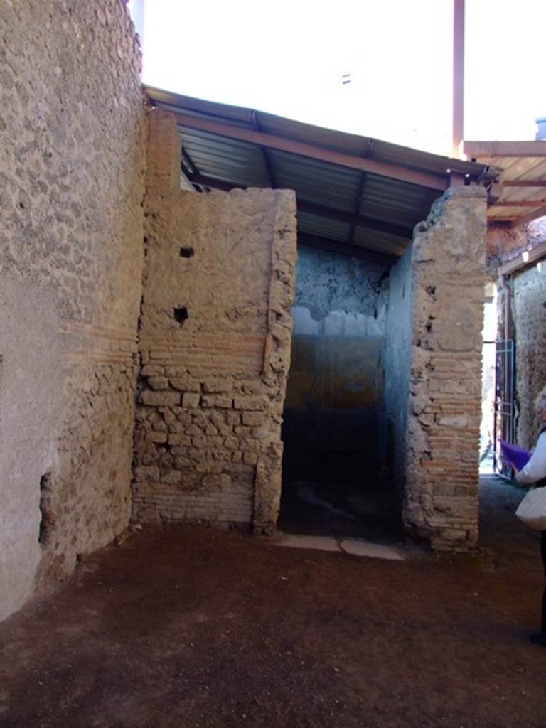 I.6.4 Pompeii. March 2009. Doorway to room 17 in north-west corner of atrium.