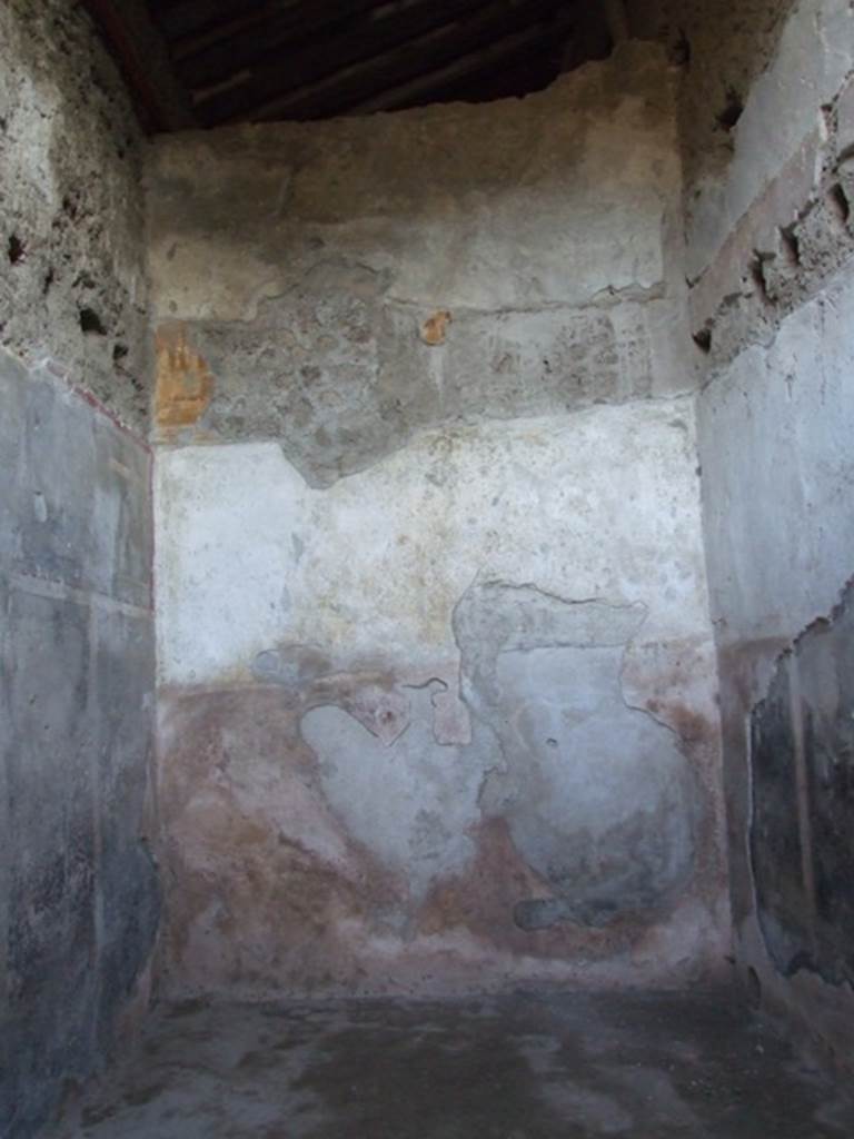 I.6.10 Pompeii. May 2005. South wall of rear room.