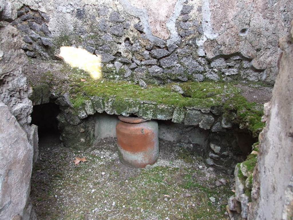 I.7.19 Kitchen area.