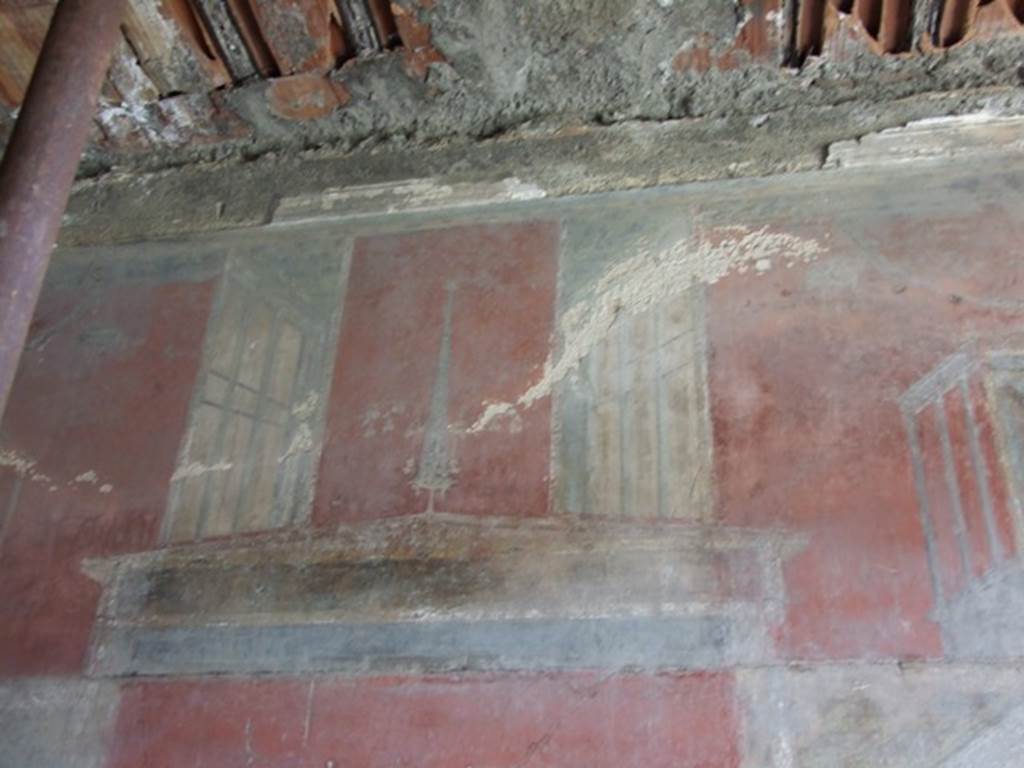 I.8.9 Pompeii. March 2009. Room 7. Triclinium. East wall. Upper level. Architectural painting at centre.