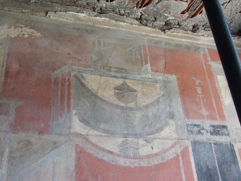 I.8.9 Pompeii. March 2009. Room 7. Triclinium. East wall. Upper level. Architectural painting at south end.