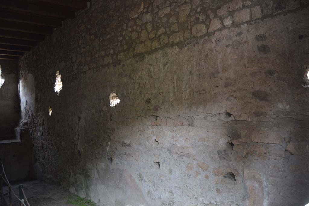 I.8.15 Pompeii. October 2017. Looking towards east wall. 
Foto Taylor Lauritsen, ERC Grant 681269 D�COR.

