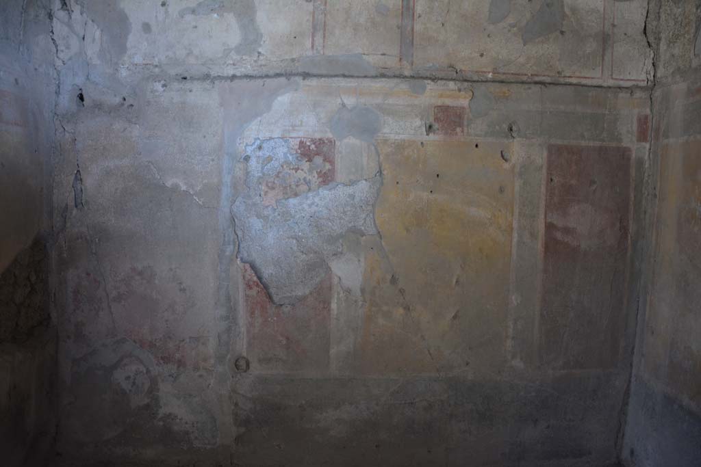 I.8.17 Pompeii. March 2019. Room 4, looking towards south wall.
Foto Annette Haug, ERC Grant 681269 D�COR.
