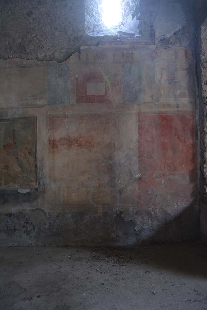 I.8.17 Pompeii. March 2019. Room 9, south wall at west end of tablinum.
Foto Annette Haug, ERC Grant 681269 DÉCOR.