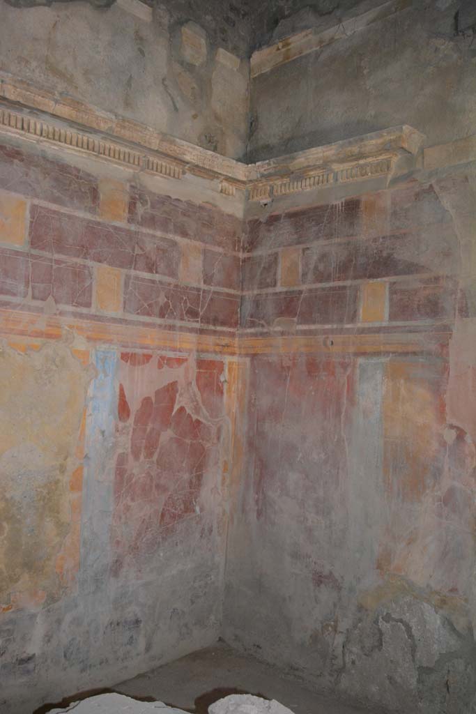 I.8.17 Pompeii. October 2019. Room 12, south-east corner.
Foto Annette Haug, ERC Grant 681269 DÉCOR.