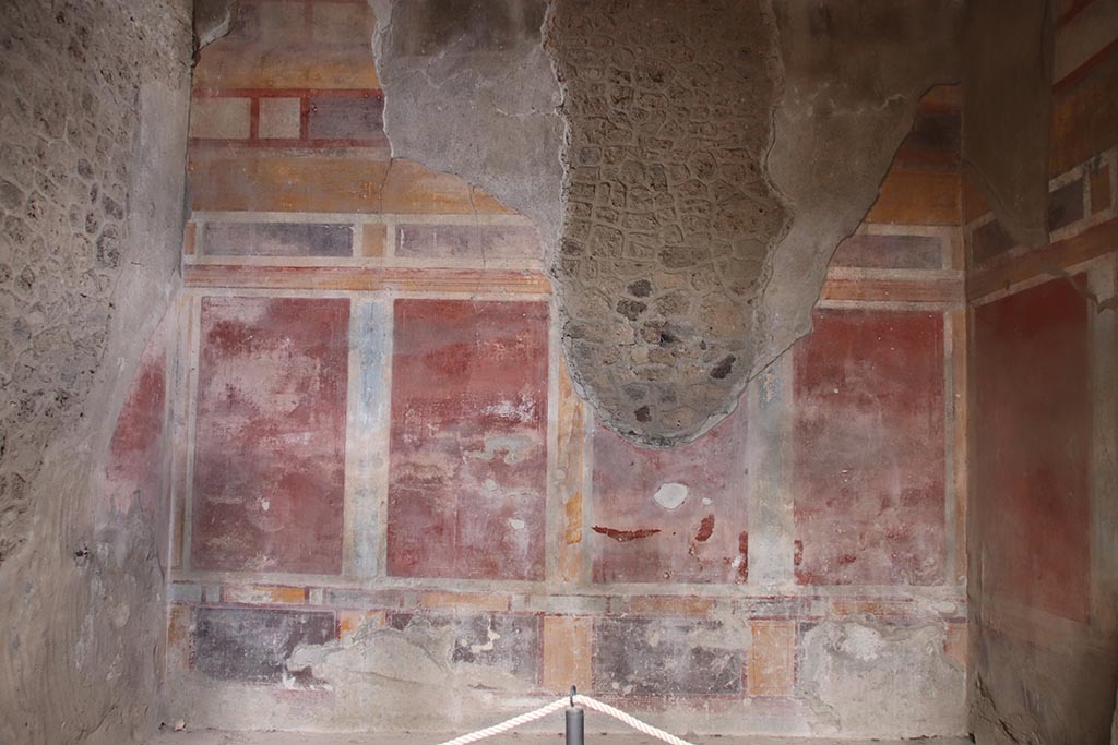 I.8.17 Pompeii. October 2024. Room 13, looking north in ala. Photo courtesy of Klaus Heese.