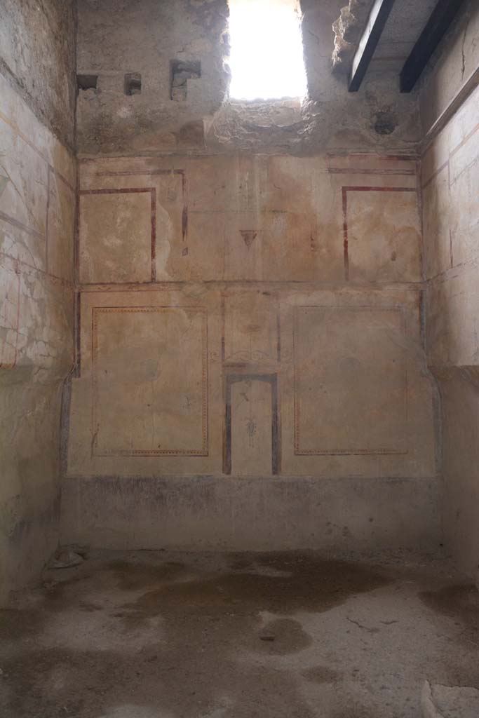 I.8.17 Pompeii. March 2019. Room 14, looking towards west wall.
Foto Annette Haug, ERC Grant 681269 DÉCOR.
