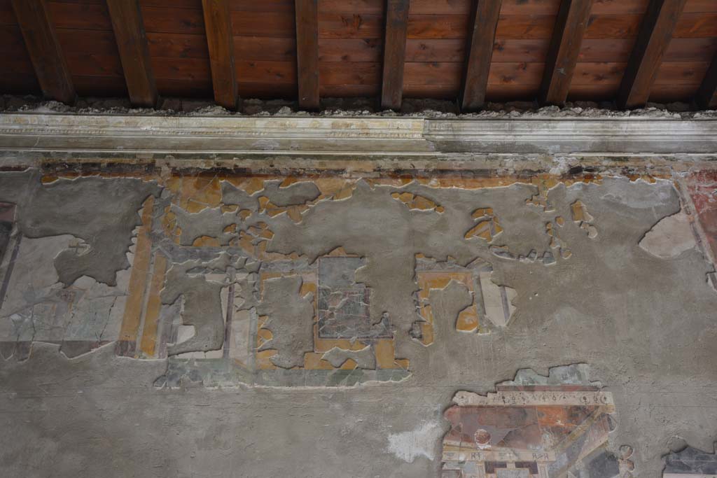 I.9.1 Pompeii. October 2019. Room 7, detail from upper east wall of tablinum.
Foto Annette Haug, ERC Grant 681269 D�COR.
