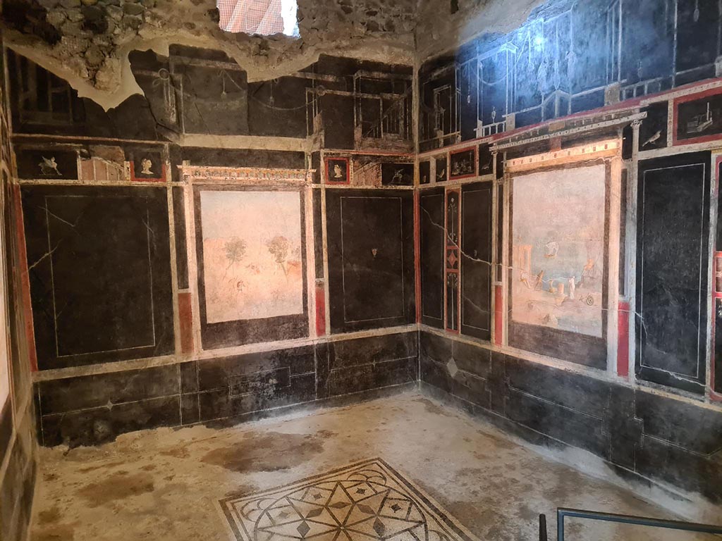 I.9.5 Pompeii. October 2024. Room 10, looking towards north wall, north-east corner and east wall. Photo courtesy of Klaus Heese.