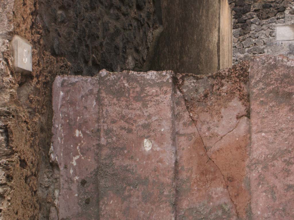 I.9.5 Pompeii. December 2004. Entrance. Cast of the door. 