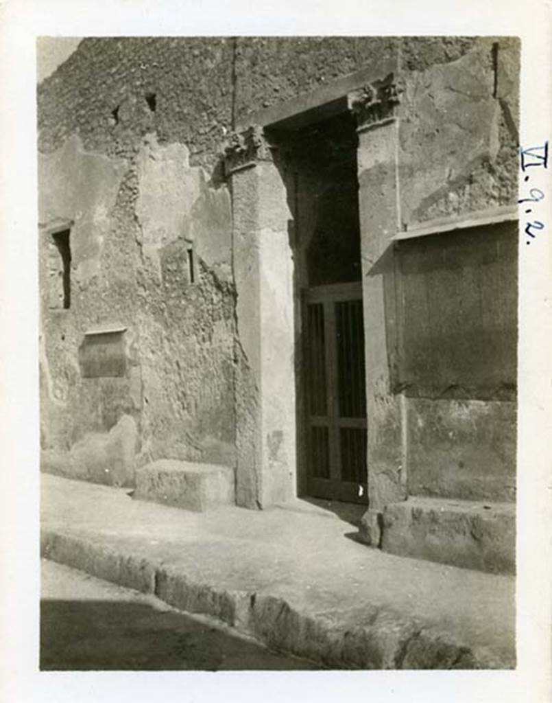 I.10.4 Pompeii, but shown as VI.9.2 on photo. 1937-39. Looking south-east along north side of insula towards entrance doorway. Photo courtesy of American Academy in Rome, Photographic Archive. Warsher collection no. 1860.
