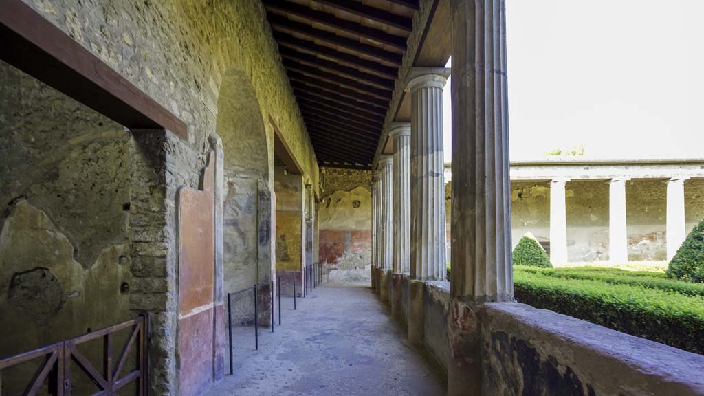 I.10.4 Pompeii. August 2021. Looking west along south portico. Photo courtesy of Robert Hanson.