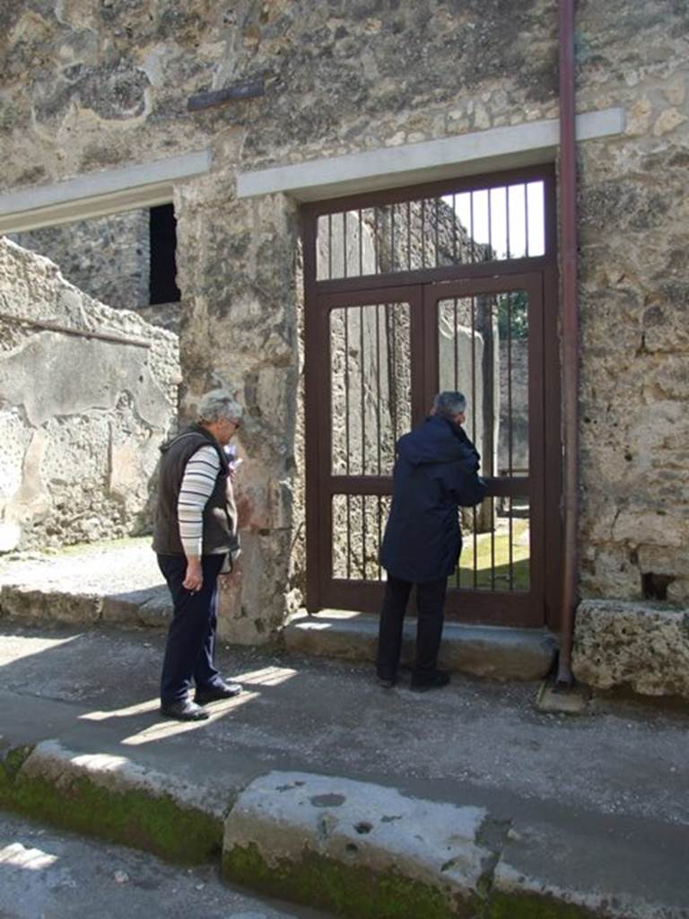 I.10.7 Pompeii. March 2009. Entrance on Vicolo del Menandro.