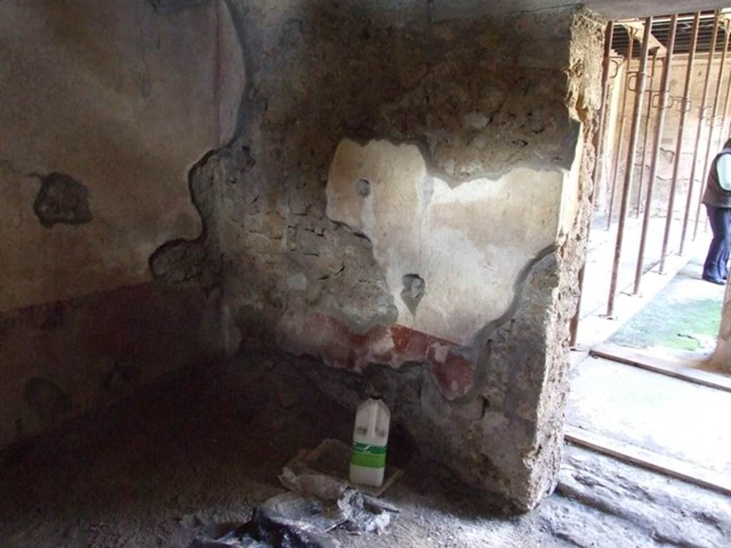 I.10.11 Pompeii. March 2009. Room 19, north wall and doorway to peristyle.