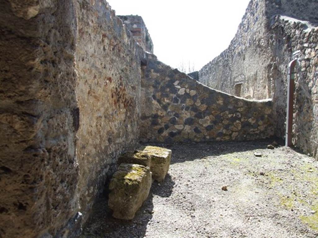 I.12.2 and I.12.1 Pompeii.  March 2009.  Room 17.  Looking south.