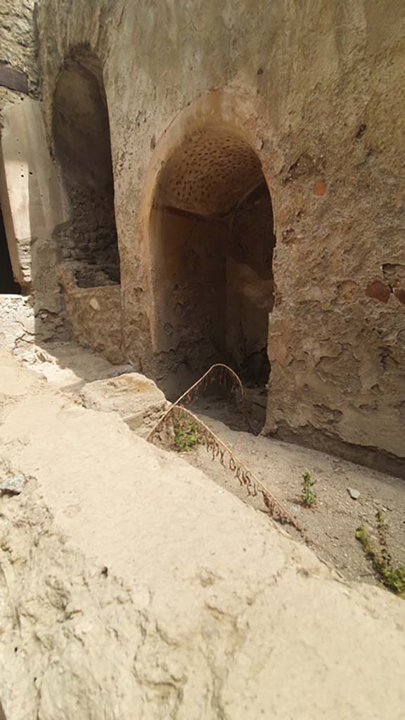 I.12.5 Pompeii. July 2021. Looking north along east wall.
Foto Annette Haug, ERC Grant 681269 DÉCOR.